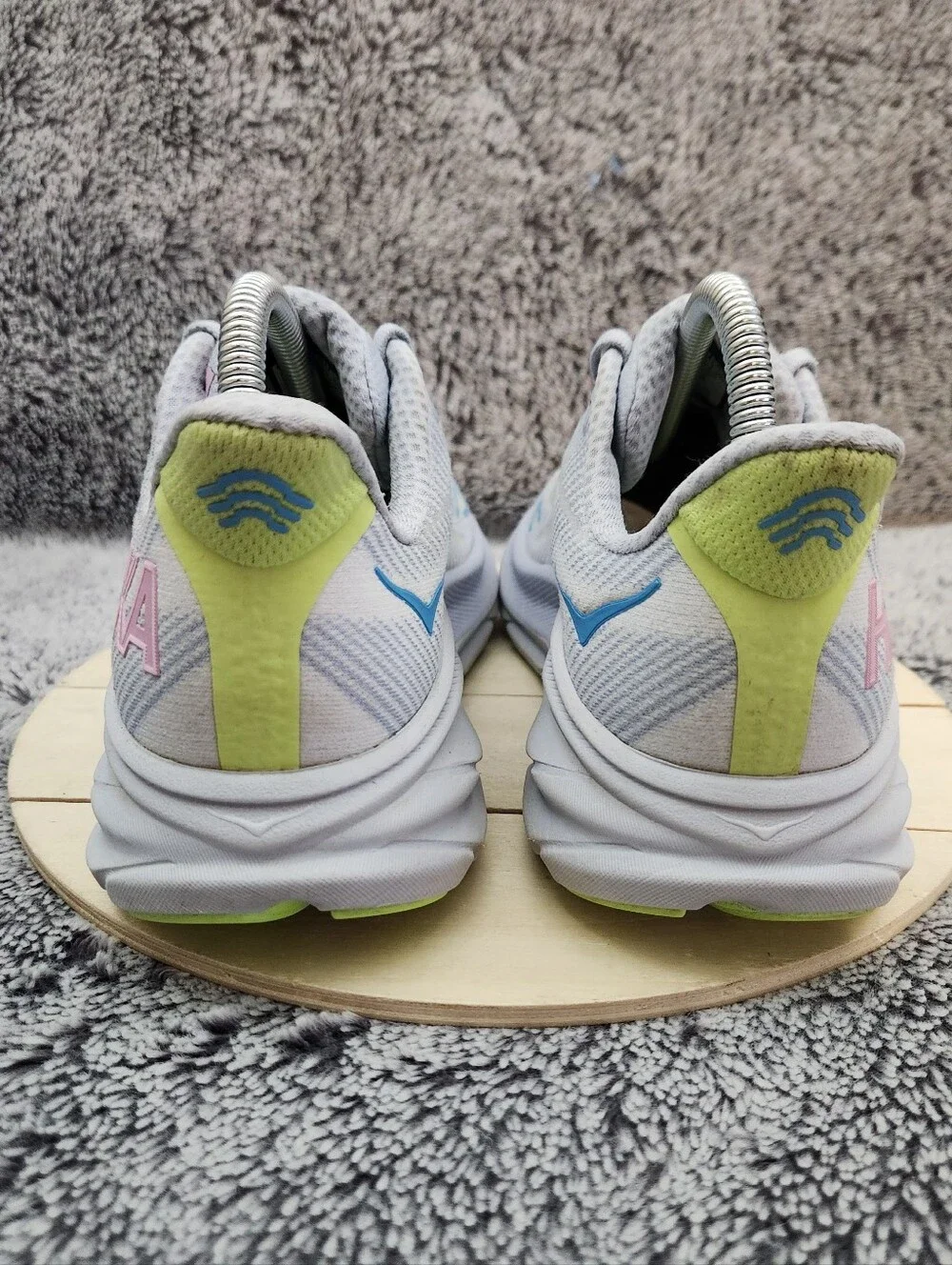 Hoka One One Clifton 9 Athletic Running Blue Pink Sneaker Women's Size 8 B - Picture 7 of 9